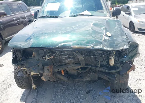 2001 Toyota Tacoma Base V6 из США, поврежденный, VIN 5TEHN72N71Z801905